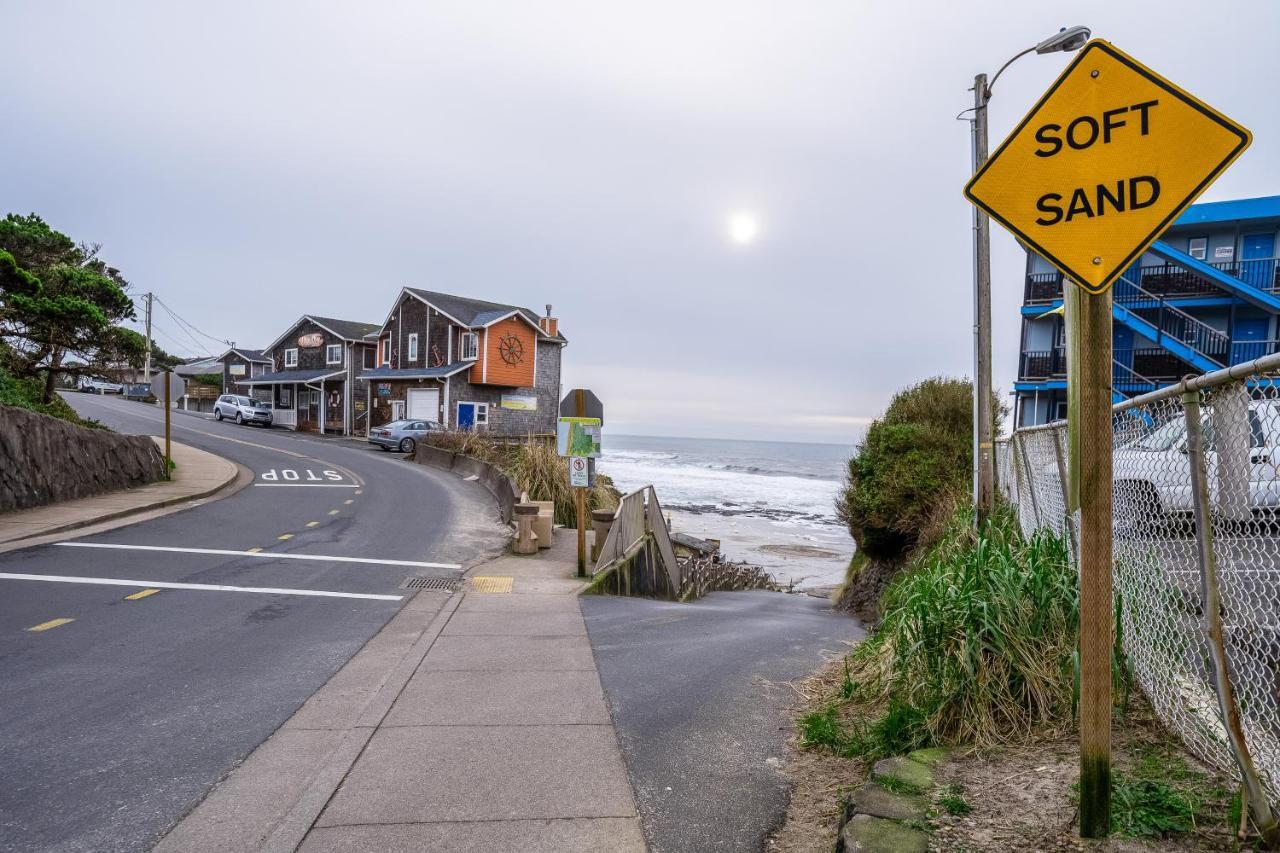 Appartement Oceanfront Contemporary à Lincoln City Extérieur photo